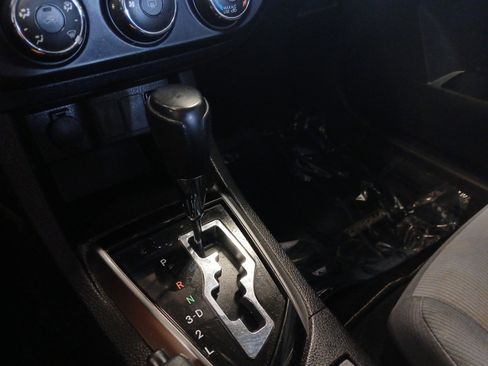 Used 2015 Toyota Corolla L image 20