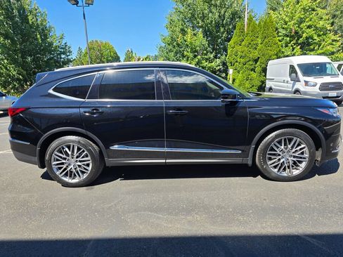 Used 2024 Acura MDX SH-AWD w/ Advance Package image 6