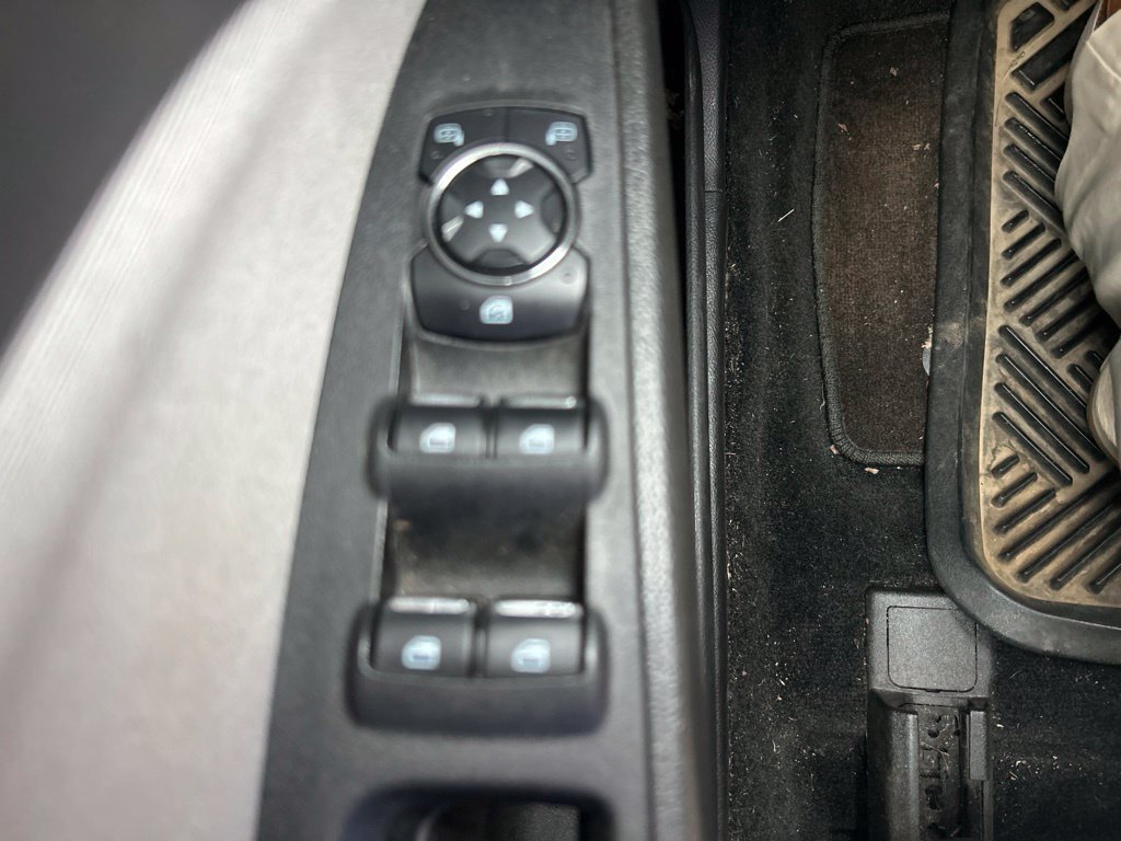 Used 2014 Ford Fusion S FWD image 18