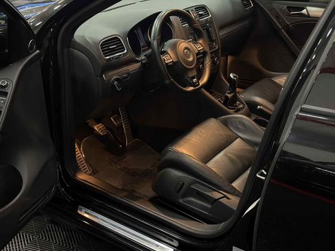 Used 2013 Volkswagen Golf R 4-Door AWD/4WD image 6