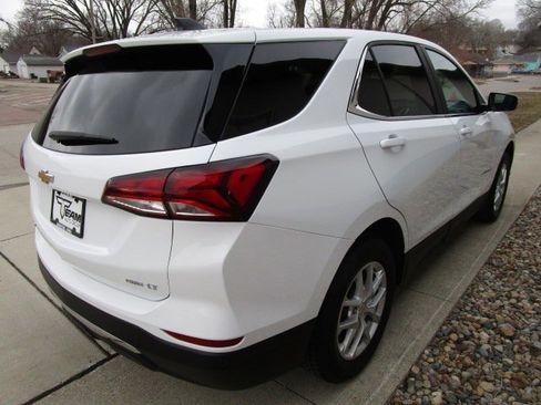 Used 2024 Chevrolet Equinox LT image 7
