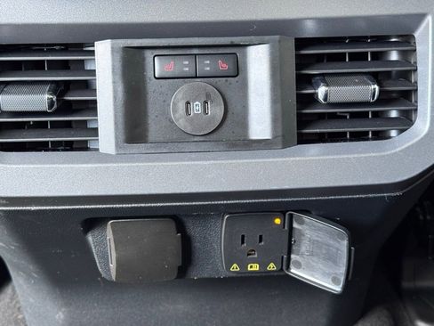 Used 2024 Ford F250 Lariat image 38