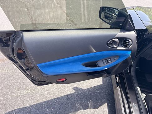 Used 2024 Nissan Z Performance w/ Floor Mat Package RWD image 12