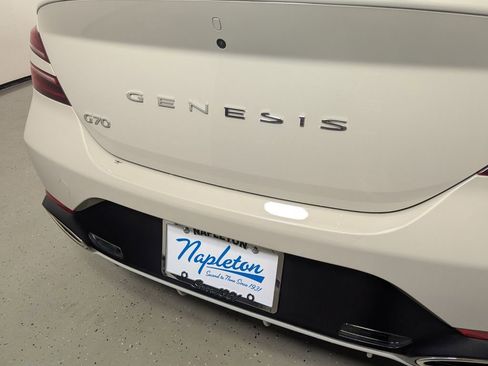 Used 2026 Genesis G70 2.5T RWD image 9