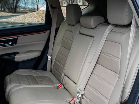 Used 2019 Honda CR-V Touring image 14