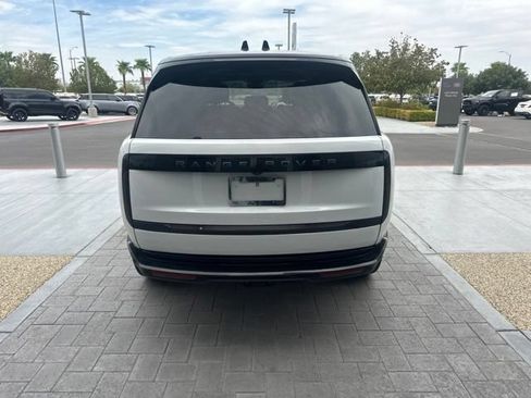 Used 2025 Land Rover Range Rover Long Wheelbase SE AWD/4WD image 6