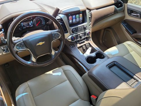Used 2019 Chevrolet Tahoe LT w/ LT Signature Package AWD/4WD image 27
