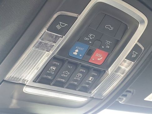 Used 2022 RAM 1500 Laramie w/ Sport Appearance Package image 21