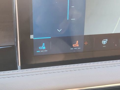 New 2025 Lincoln Corsair Reserve w/ Towing Package image 23