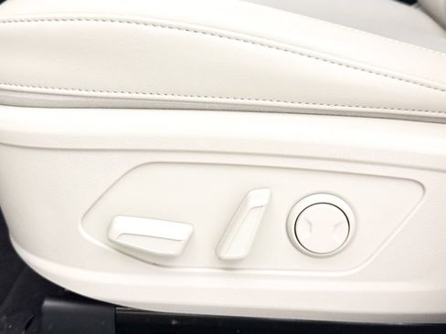 Used 2023 Kia Sorento S w/ Panoramic Sunroof Package FWD image 29