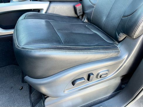 Used 2020 Nissan Titan SL w/ Moonroof Package RWD image 20