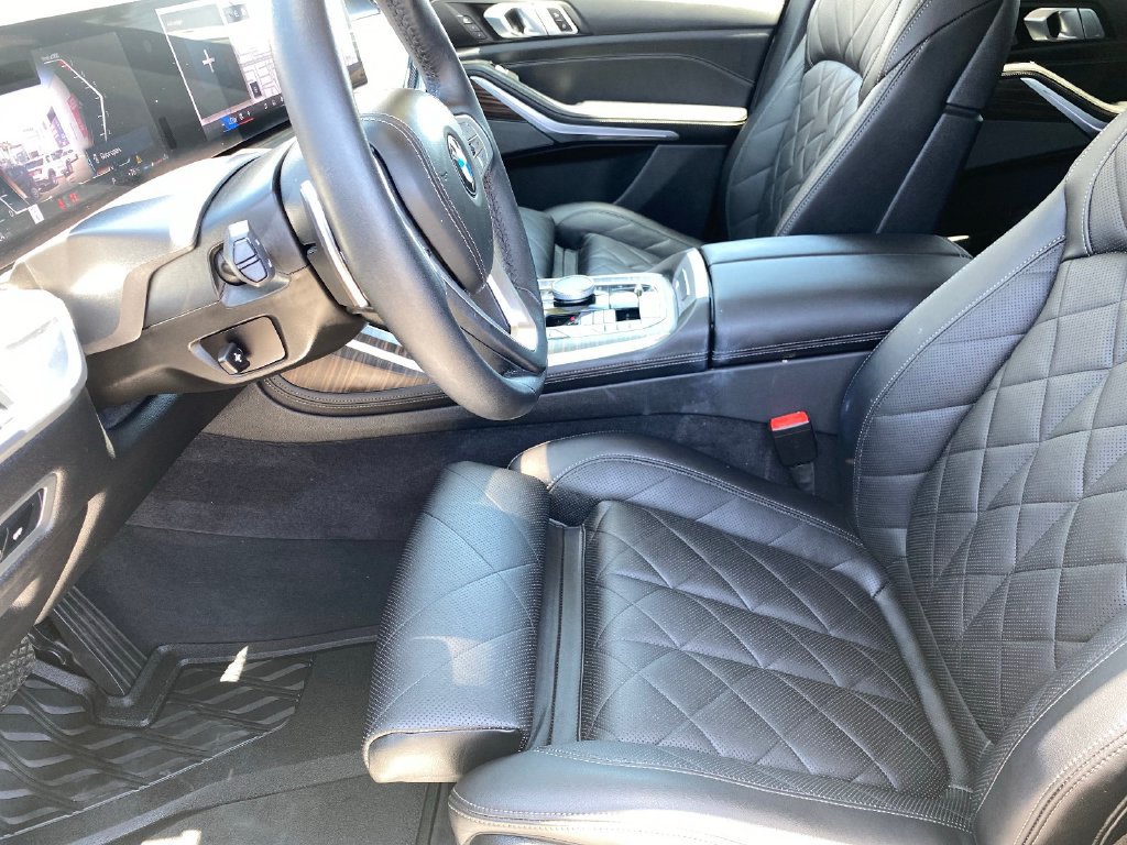 Used 2024 BMW X7 xDrive40i AWD/4WD image 23