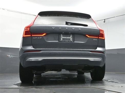 Certified 2023 Volvo XC60 B5 Ultimate w/ Protection Package Premier image 38