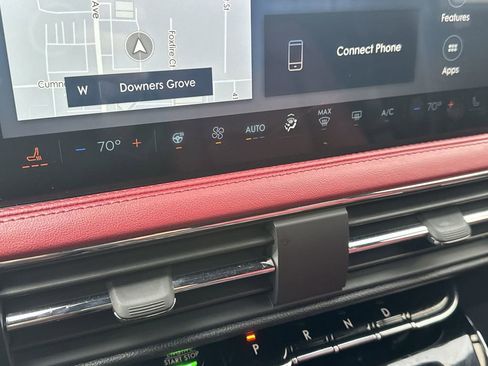 Certified 2025 Lincoln Corsair Reserve FWD image 17