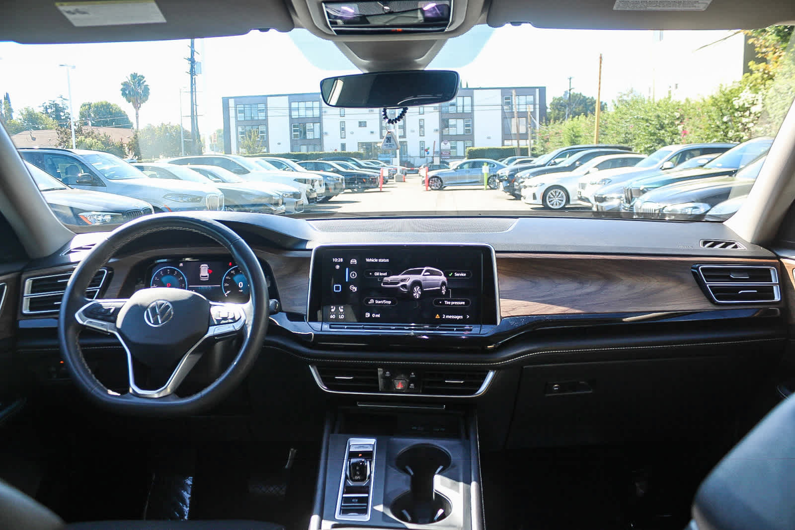 Used 2024 Volkswagen Atlas SE FWD image 12