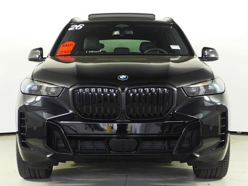 Used 2026 BMW X5 xDrive40i w/ M Sport Package AWD/4WD image 3
