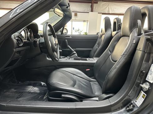 Used 2014 MAZDA MX-5 Miata Sport image 13