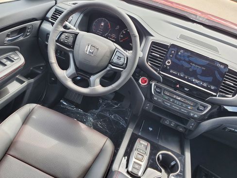 New 2025 Honda Ridgeline Black Edition image 10