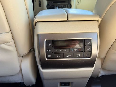 Used 2023 Lexus GX 460 Premium w/ Premium Package AWD/4WD image 23