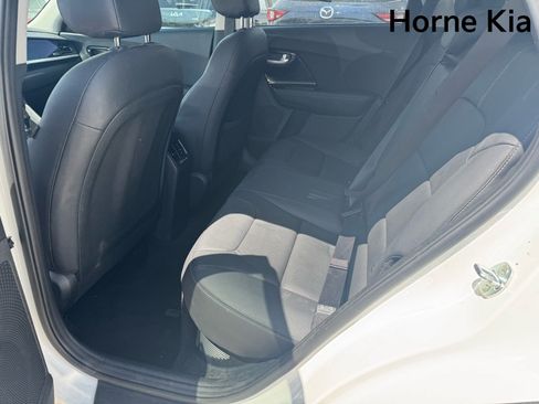 Used 2022 Kia Niro EX Premium FWD image 13