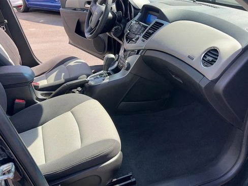 Used 2016 Chevrolet Cruze LS image 32