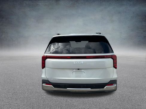 Used 2025 Kia Carnival SX FWD image 39