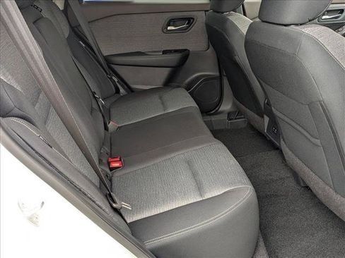 Certified 2023 Nissan Rogue SV FWD image 19