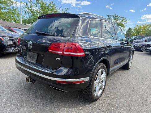 Used 2015 Volkswagen Touareg Executive AWD/4WD image 5