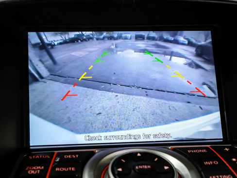 Used 2013 Nissan 370Z Touring image 24