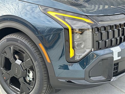 New 2026 Kia Sportage X-Line image 12