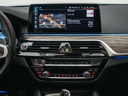 Used 2023 BMW 530e w/ M Sport Package RWD image 14