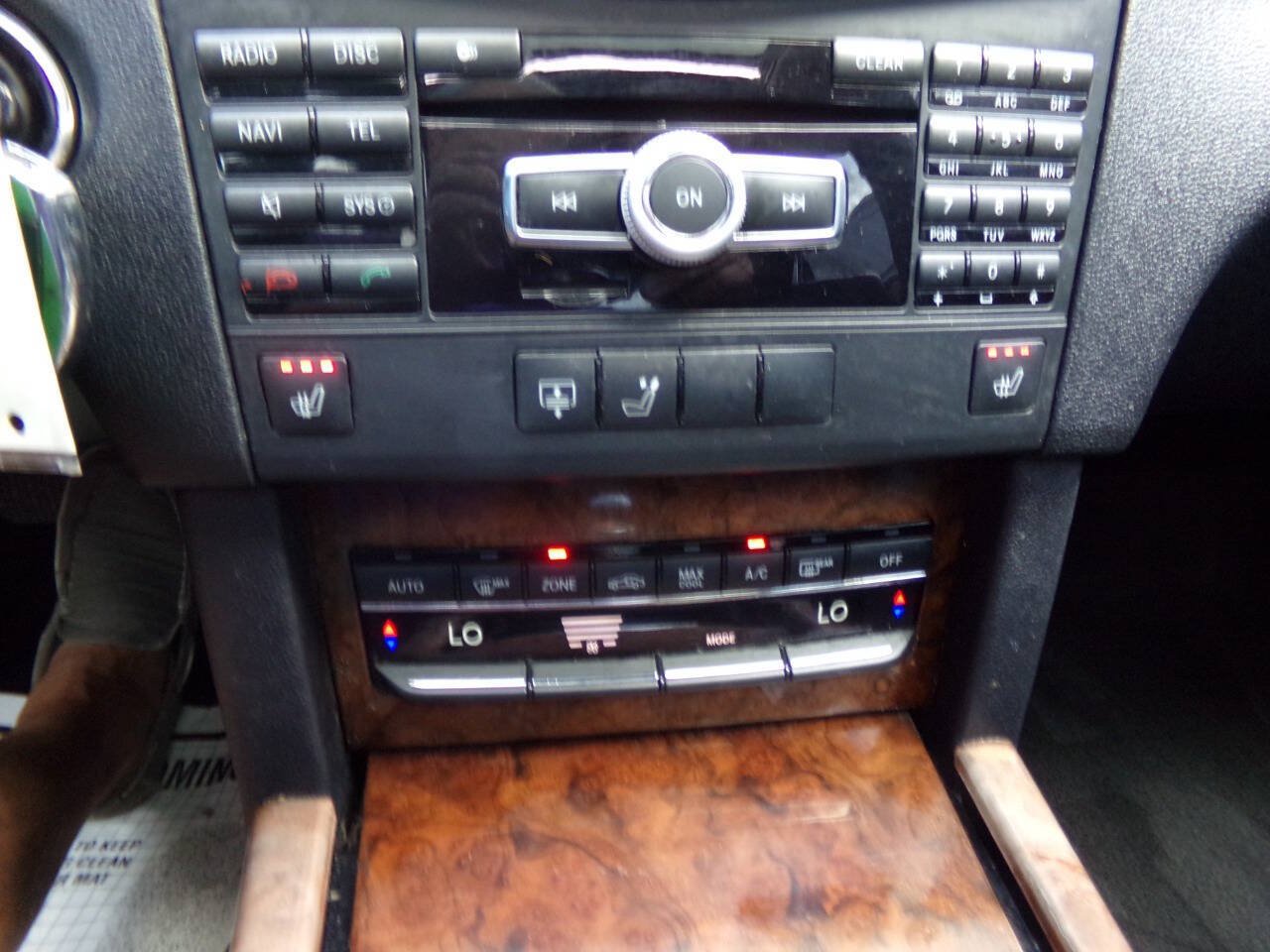 Used 2012 Mercedes-Benz E 350 4MATIC Sedan image 58