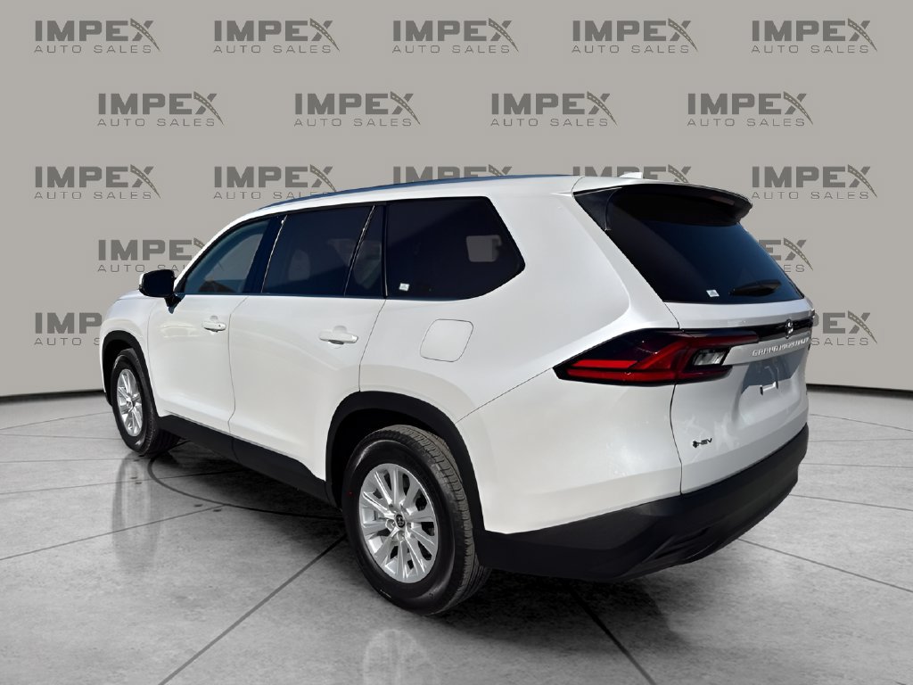 Used 2026 Toyota Grand Highlander XLE FWD image 3
