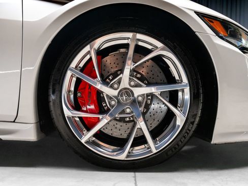 Used 2017 Acura NSX AWD/4WD image 29