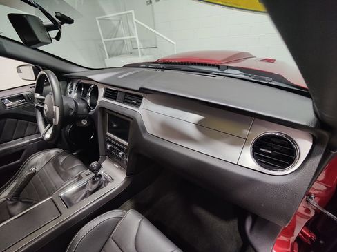 Used 2014 Ford Mustang GT w/ Electronics Package RWD image 13