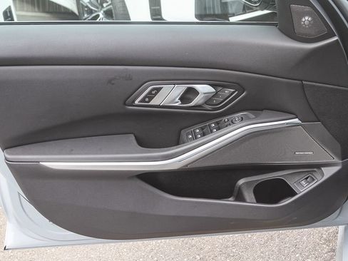 Used 2023 BMW M340i RWD image 17
