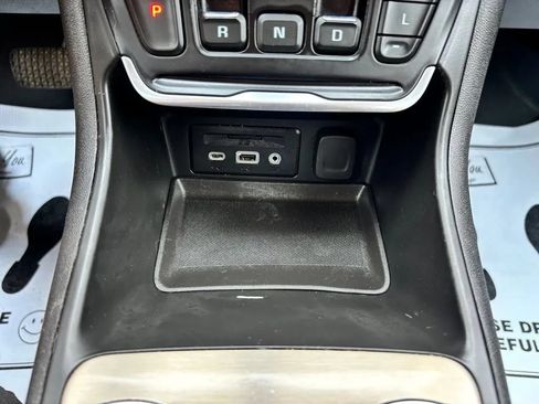 Used 2018 GMC Terrain Denali w/ Advanced Safety Package AWD/4WD image 17