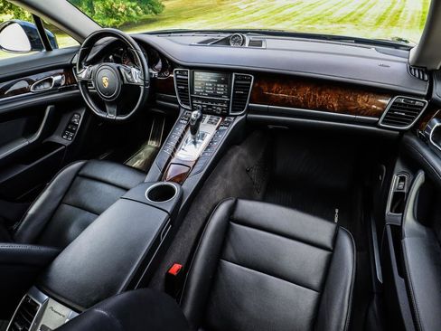 Used 2016 Porsche Panamera Edition image 34