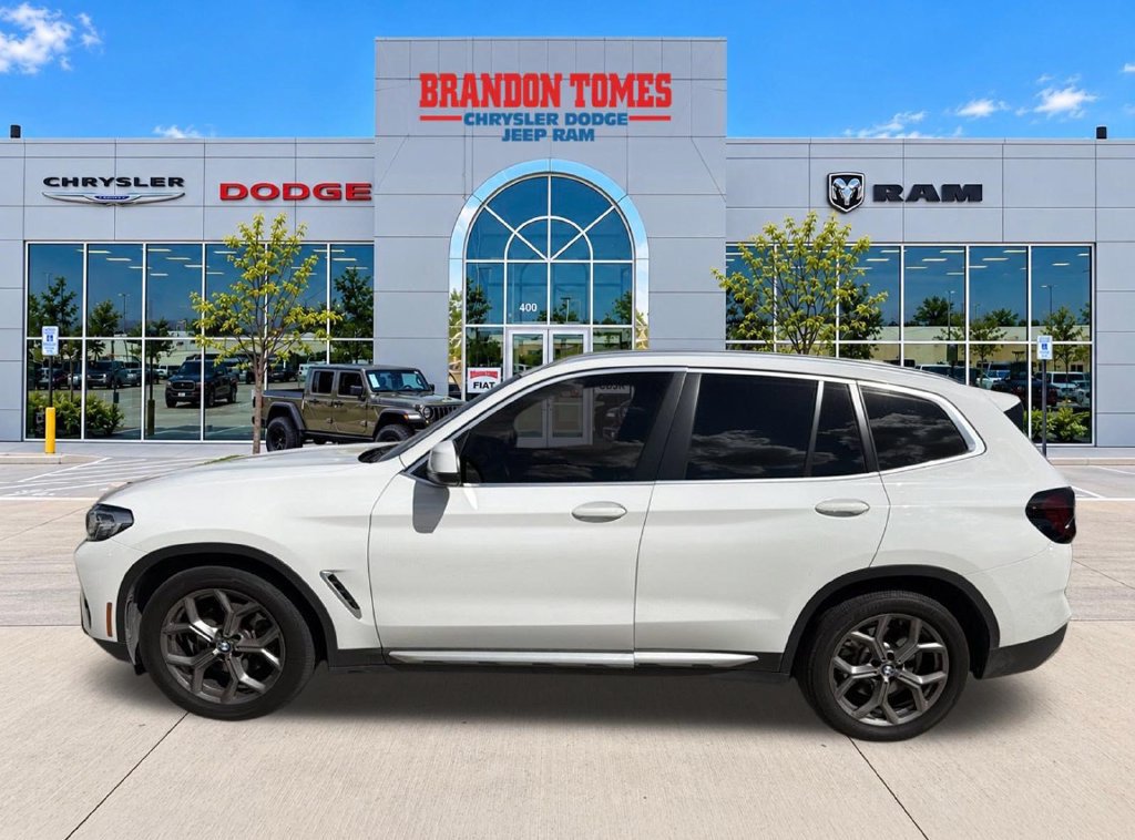 Used 2022 BMW X3 sDrive30i w/ Premium Package 2 (ZPA) RWD image 2