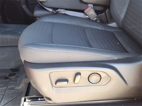 Used 2024 Chevrolet Silverado 1500 Custom image 17