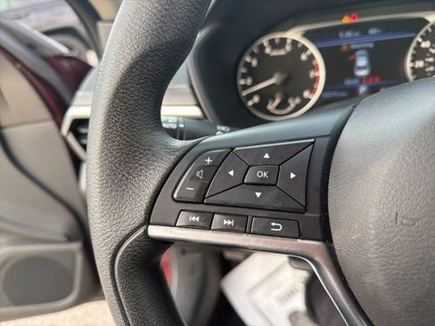 Used 2024 Nissan Altima 2.5 SV image 30