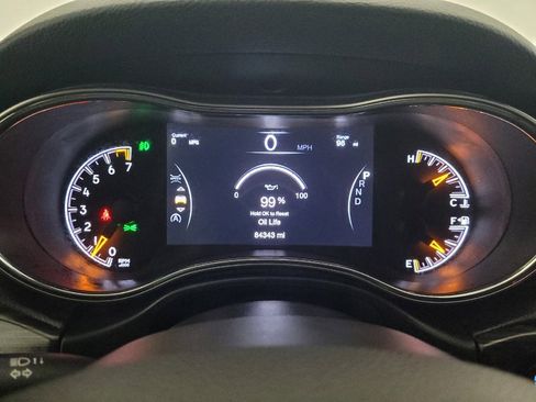 Used 2021 Jeep Grand Cherokee Laredo X image 23