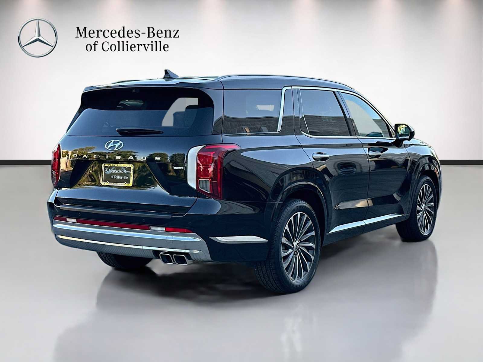Used 2023 Hyundai Palisade Calligraphy w/ Cargo Package AWD/4WD image 5