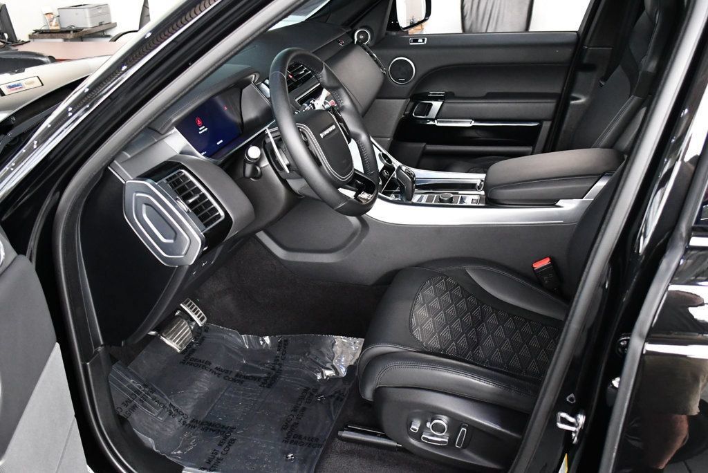Used 2022 Land Rover Range Rover Sport SVR AWD/4WD image 17