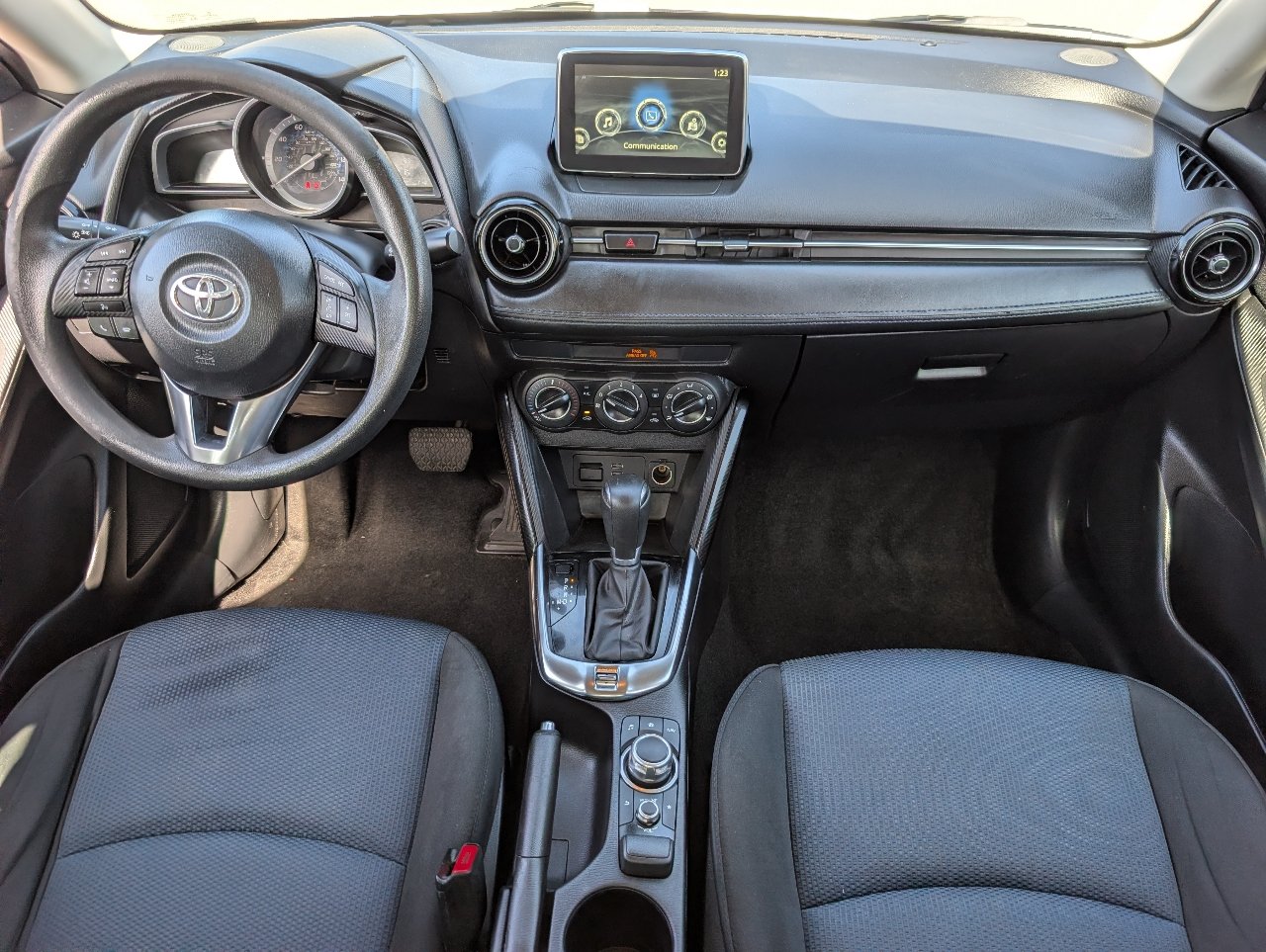 Used 2018 Toyota Yaris iA FWD image 4