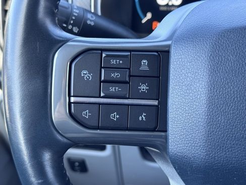 Used 2023 Ford F150 Limited image 8