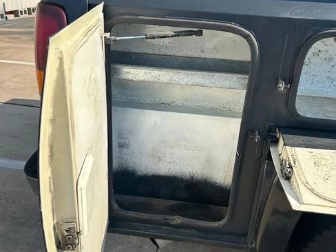 Used 2003 Chevrolet Silverado 2500 LS image 25