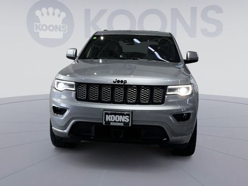 Used 2021 Jeep Grand Cherokee Laredo X image 19