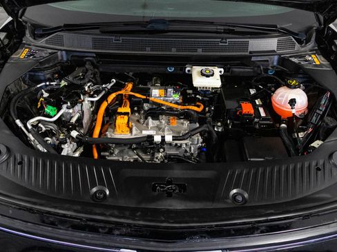 Certified 2024 Chevrolet Equinox EV RS FWD image 46