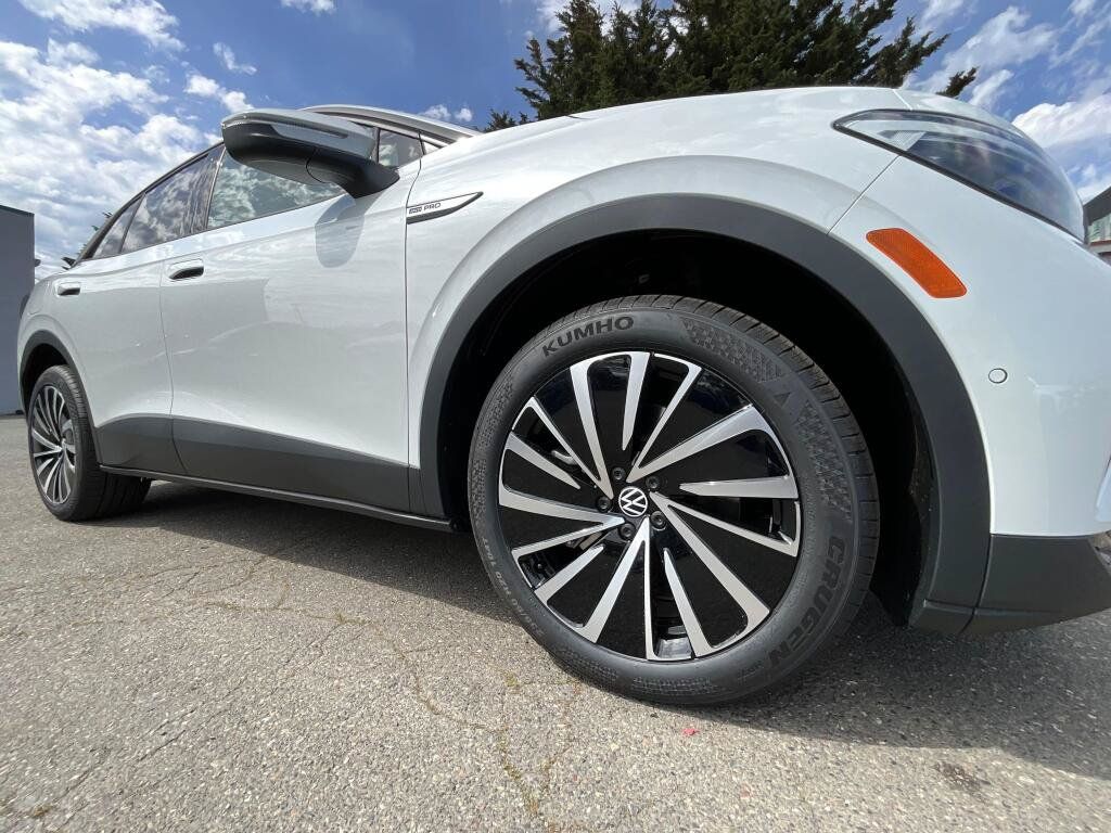 New 2026 Volkswagen ID.4 Pro AWD/4WD image 10